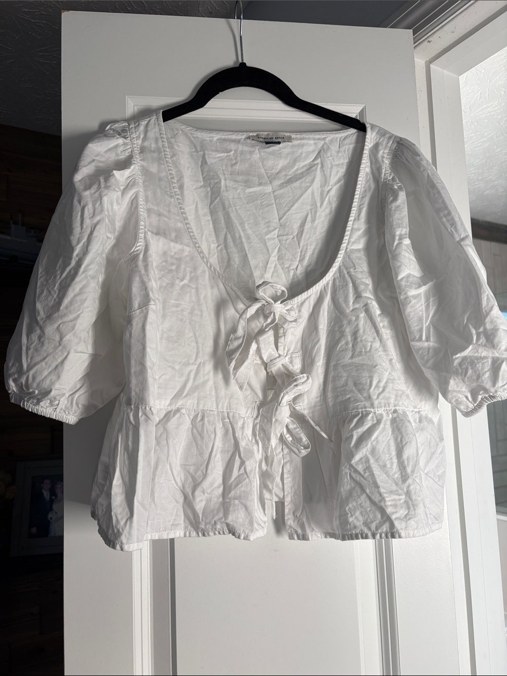 American Eagle Outfitters White Tie-Front Puff Sleeve Blouse